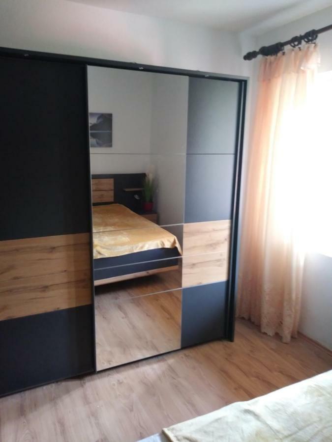 Apartments Mira Биоград на Мору Екстериор снимка